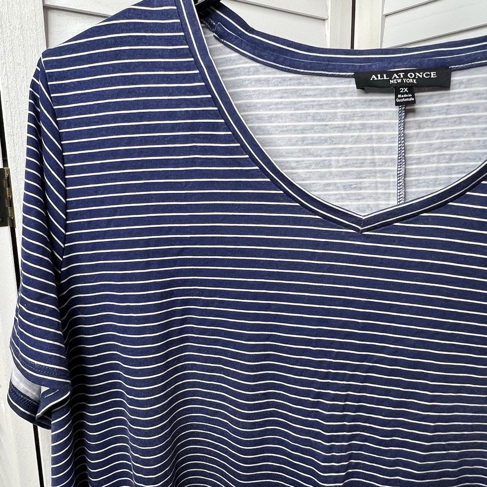 All At Once New York Women's Plus 2X Navy White Striped V-Neck Asymmetrical Hem